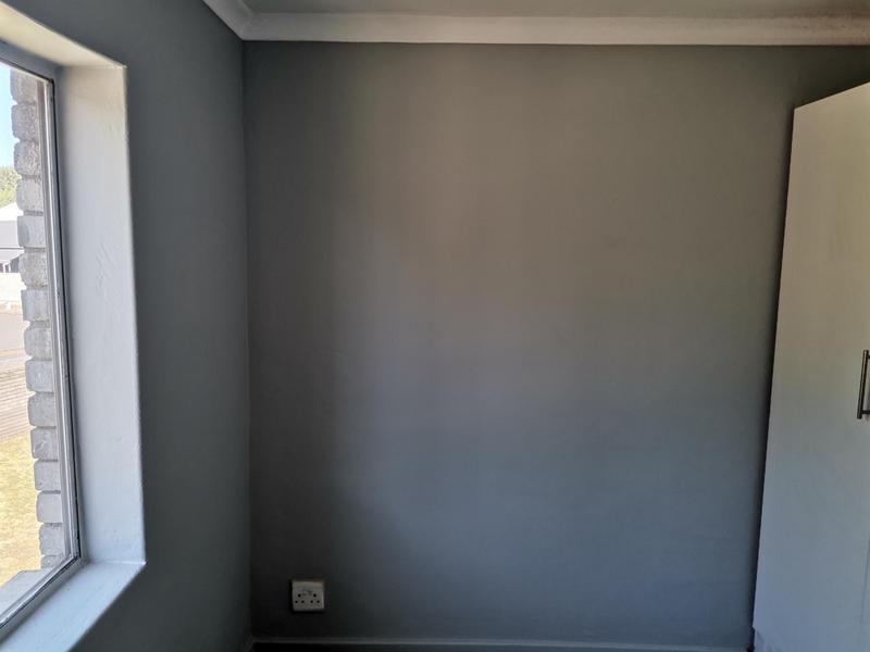 To Let 2 Bedroom Property for Rent in Paarl Western Cape